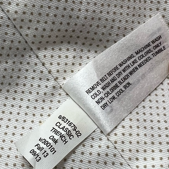 Gap Trench Coat, Size CS Petite - Picture 7 of 7